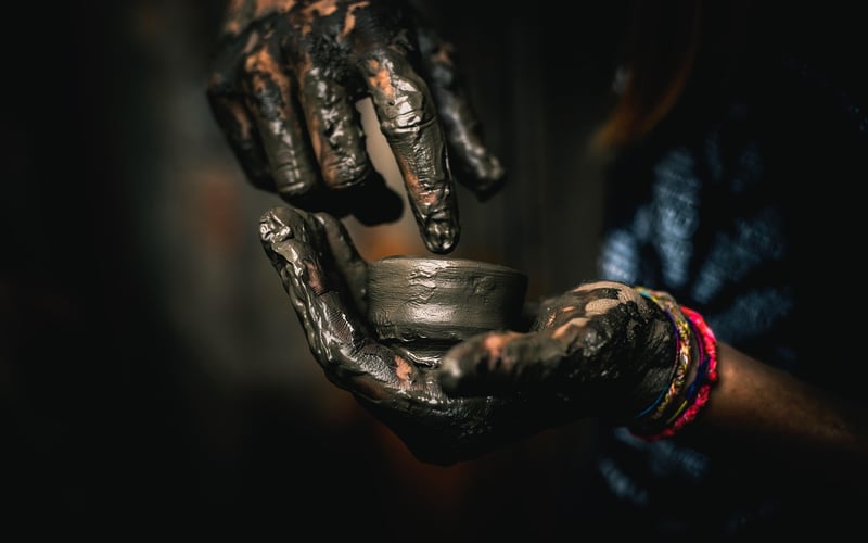 Upcycling Hands Image